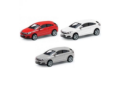 Модель машины 1:34-39 2005 OPEL ASTRA GTC