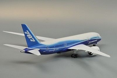Самолет Боинг 787
