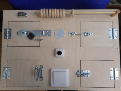 Развивающая панель 7 упражнений